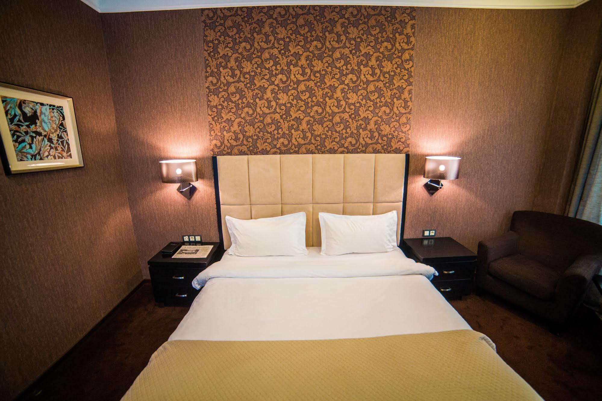 Jelsomino Boutique Hotel Astana Eksteriør billede