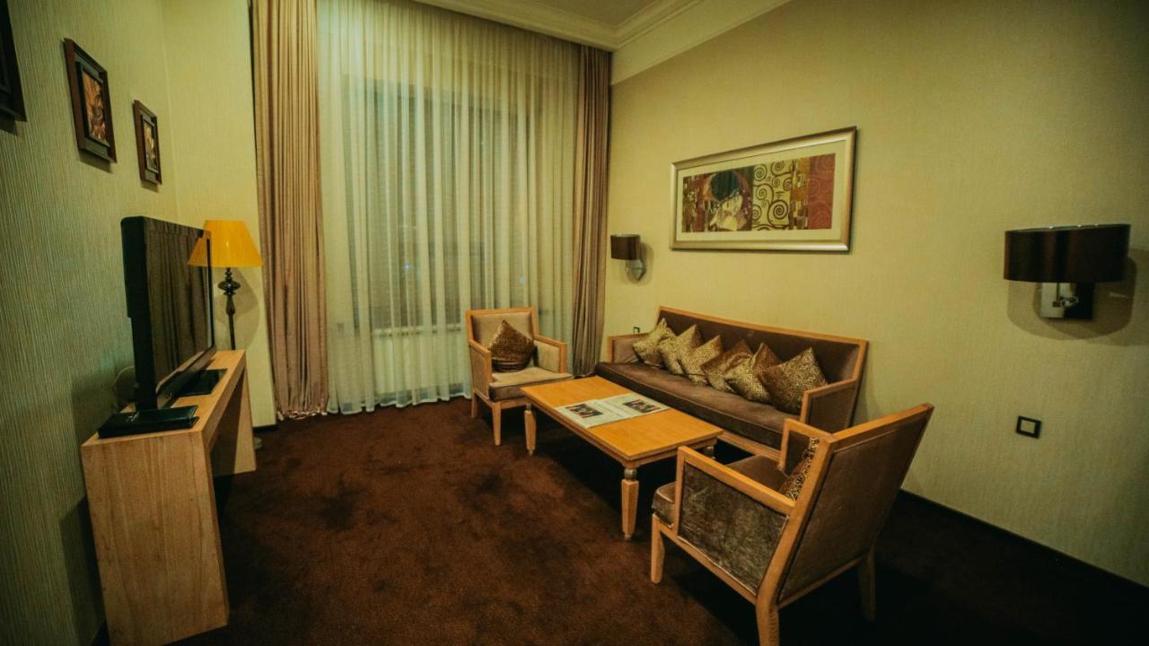 Jelsomino Boutique Hotel Astana Eksteriør billede